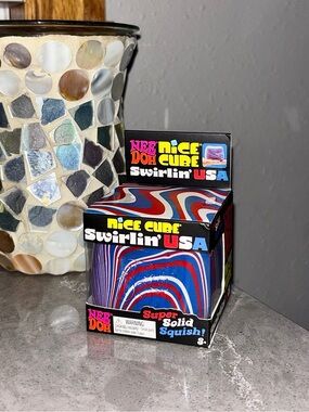 NWT Schylling NeeDoh Swirlin’ USA Nice Cube